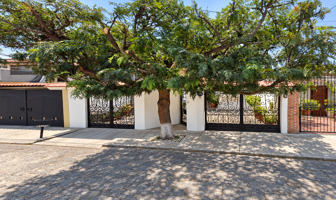 Foto de inmueble en Cerro de La Bufa 17, Colinas del Cimatario, 76090 Santiago de Querétaro, Qro. #17, Col. Colinas del Cimatario C.P. 76090, Querétaro