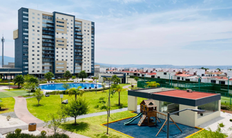 Foto de inmueble en Anillo Vial Fray Junípero Serra 4600, Privada de Los Portones, 76100 Santiago de Querétaro, Qro. #4600, Col. Privada de los Portones C.P. 76100, Querétaro