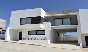Foto de inmueble en C. Turin, Santa Fe 3ra. Seccion, Portico de San Antonio, 22664 Tijuana, B.C., Col. Villa Residencial Santa Fe 4a Sección C.P. 22664, Tijuana