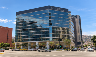 Foto de inmueble en BLVD. AGUA CALIENTE, Col. Calete C.P. 22044, Tijuana
