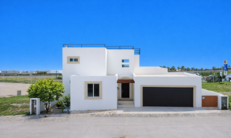 Foto de inmueble en Av. Liorna, Col. Punta Piedra C.P. 22765, Ensenada