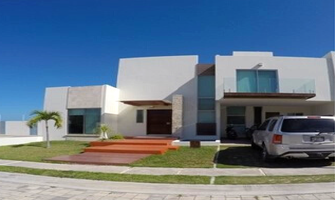 Foto de inmueble en AZUL, Col. Club Residencial Azul C.P. 24157, Carmen
