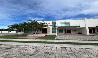 Foto de inmueble en AZUL, Col. Club Residencial Azul C.P. 24157, Carmen