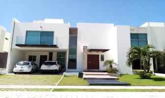 Foto de inmueble en Principal, Col. Club Residencial Azul C.P. 24157, Carmen