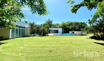 Foto de inmueble en SE Vende Espectacular Y Moderna Casa EN Imi, Campeche., Col. Imi C.P. 24560, Campeche