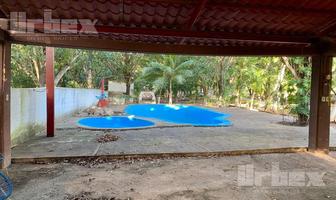 Foto de inmueble en Vendo Bonito Terreno CON Alberca, Totalmente Bardeado, Palapa, Árboles Frutales EN IMI Iii, Campeche, Col. Imi C.P. 24560, Campeche