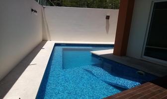 Foto de inmueble en Privada Flamboyanes, Col. Miami C.P. 24115, Carmen