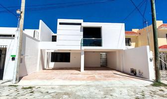 Foto de inmueble en Avenida Eugenio Echeverria Castellot, Col. Playa Norte C.P. 24115, Carmen