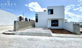Foto de inmueble en SE Vende Amplia Y Bonita Casa Nueva EN Esquina EN Residencial Hacienda Pomoca, Campeche, Col. Residencial La Hacienda C.P. 24085, Campeche