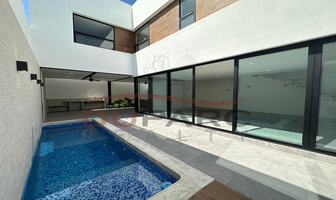 Foto de inmueble en calle 3, Col. Residencial del Lago C.P. 24158, Carmen