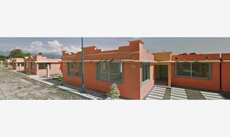 Foto de inmueble en CEDROS 10 #00, Col. La Arbolada C.P. 30640, Huixtla