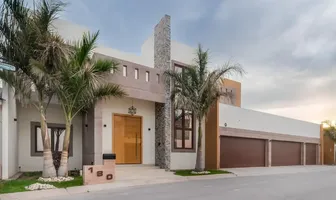 Foto de inmueble en Hacienda Nazareno  #180, Col. Hacienda del Rosario C.P. 27106, Torreón