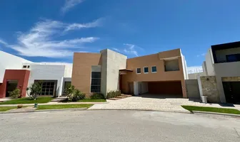 Foto de inmueble en Tortugas #16, Col. Las Villas C.P. 27105, Torreón