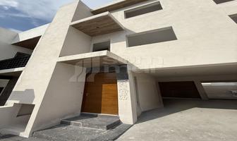 Foto de inmueble en De los cazadores, Col. Lomas de Lourdes C.P. 25090, Saltillo