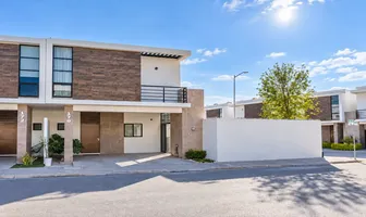Foto de inmueble en Calle Sol, Fraccionamiento Residencial Palmares Primera Etapa #170, Col. Los Viñedos C.P. 27023, Torreón