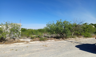 Foto de inmueble en Fraccionamento San Gerónimo, sobre Avenida Campos Elíseos, Col. Privadas los Llanos C.P. 25356, Arteaga