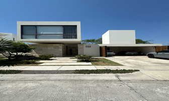 Foto de inmueble en ACACIA, Col. Altozano C.P. 28530, Cuauhtémoc