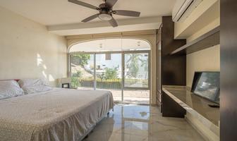 Foto de inmueble en , Col. Olas Altas C.P. 28860, Manzanillo