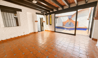 Foto de inmueble en CALLEJÓN DEL PINO, Col. Barrio Santa Catarina C.P. 04010, Coyoacán