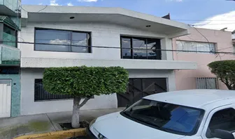 Foto de inmueble en Tte. Roberto Gómez Moreno  #317, Col. Escuadrón 201 C.P. 09060, Iztapalapa