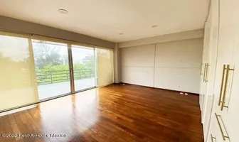 Foto de inmueble en Calle Nuevo leon  #1, Col. Hipódromo Condesa C.P. 06170, Cuauhtémoc