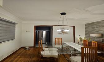 Foto de inmueble en Departamento en la Condesa con dos Recámaras y Cuarto de Servicio, Col. Hipódromo Condesa C.P. 06170, Cuauhtémoc