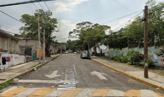 Foto de inmueble en CALLE DE MELCHOR DAVILA  #95, Col. Miguel Hidalgo C.P. 14250, Tlalpan