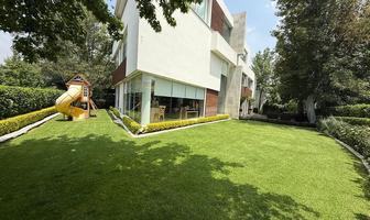 Foto de inmueble en Av de los poetas, Col. Santa Fe Cuajimalpa C.P. 05348, Cuajimalpa de Morelos