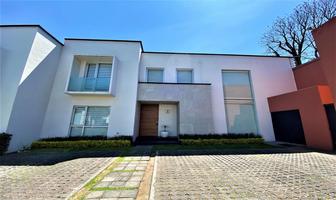 Foto de inmueble en Casa DE Lujo EN Tlalpan Centro, CD MX ($17,990,000) C/area Privada Visitas (2 Niv) C/amplia Terraza , Col. Tlalpan Centro C.P. 14000, Tlalpan