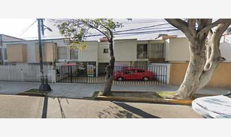 Foto de inmueble en ANDADOR  DE LA AVENIDA DIVISION DEL NORTE #14, Col. Villa Coapa C.P. 14390, Tlalpan