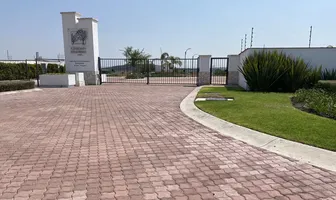Foto de inmueble en Sin nombre de calle, Col. Ciudad Maderas Sur C.P. 38188, Apaseo el Grande