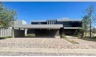 Foto de inmueble en CARDENALES, Col. Country Club Gran Jardín C.P. 37134, León