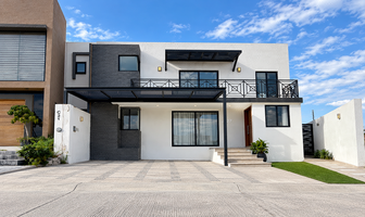 Foto de inmueble en calle C, Col. El Molino Residencial y Golf C.P. 37138, León