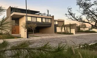 Foto de inmueble en Sin nombre de calle, Col. La Campiña del Bosque C.P. 37690, León
