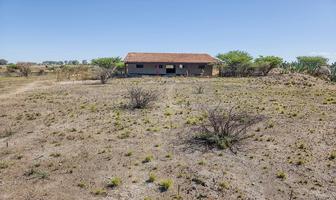 Foto de inmueble en Llano Blanco, Camino a Jalpa, Col. Los Labradores C.P. 37885, San Miguel de Allende