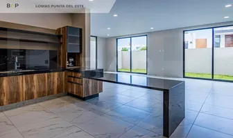 Foto de inmueble en Esmeralda #133, Col. Residencial Lomas Punta del Este C.P. 37296, León