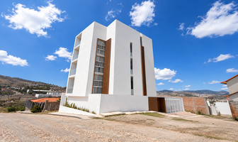 Foto de inmueble en Mineral de Valencian, Col. Residencial Marfil C.P. 36255, Guanajuato