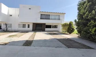Foto de inmueble en Paseo de Puerta Alta #216, Col. Residencial Puerta de Piedra C.P. 38115, Celaya