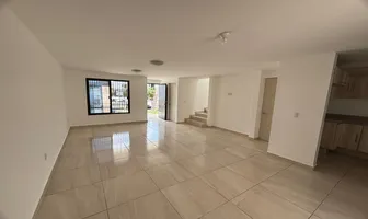 Foto de inmueble en nilo #136, Col. Valle del Roble C.P. 37544, León
