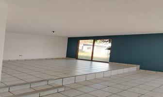 Foto de inmueble en PASEO  BOSQUES, Col. Villas de Irapuato C.P. 36670, Irapuato