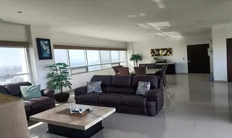 Foto de inmueble en Paseo de las Estrellas #111, Col. Villas de Irapuato C.P. 36670, Irapuato