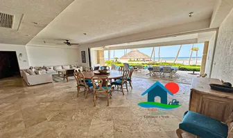 Foto de inmueble en Av. Revolución #780, Col. Alfredo V Bonfil C.P. 39893, Acapulco de Juárez