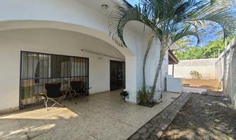 Foto de inmueble en Golondrinas, Col. Club de Golf C.P. 40883, Zihuatanejo de Azueta