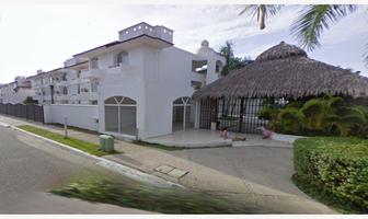 Foto de inmueble en PASEO DE COACOYUL #0, Col. Club de Golf Marina Ixtapa C.P. 40880, Zihuatanejo de Azueta