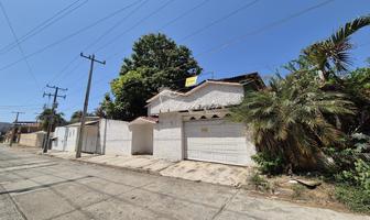 Foto de inmueble en Casa en Venta , Colonia El Hujal, Zihuatanejo, Gro. , Céntrica y Amplia, Col. El Hujal C.P. 40880, Zihuatanejo de Azueta