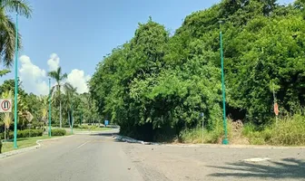 Foto de inmueble en Av,. Paseo de las Garzas #snInt. sn, Col. Ixtapa C.P. 40884, Zihuatanejo de Azueta