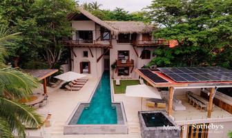 Foto de inmueble en Blvd Paseo Punta Ixtapa, Col. Ixtapa C.P. 40884, Zihuatanejo de Azueta