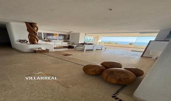 Foto de inmueble en BLVD PASEO IXTAPA, Col. Ixtapa Zihuatanejo C.P. 40884, Zihuatanejo de Azueta