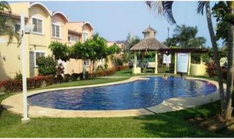 Foto de inmueble en 1 ERA. CDA. DE ESMERALDA #7Int. 27, Col. La Joya C.P. 40894, Zihuatanejo de Azueta