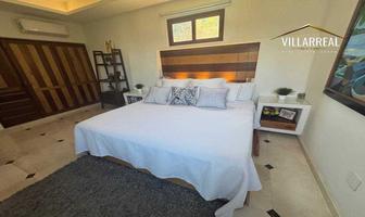 Foto de inmueble en La Ropa, Col. La Moraleja C.P. 40880, Zihuatanejo de Azueta